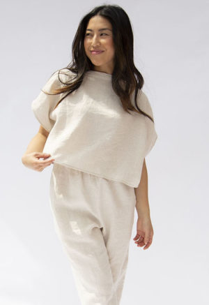 Front view of straight size model wearing Oatmeal Linen Boatneck Cropped Top.