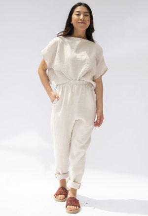 Front view of straight size model wearing Oatmeal Linen Boatneck Cropped Top.