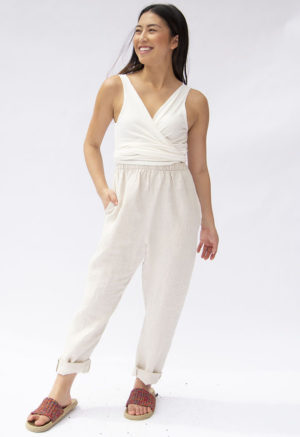 Front view of straight size model wearing Oatmeal Linen Easy Tapered Pant.