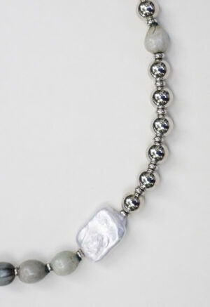 green shell, pearl and silver bead necklace